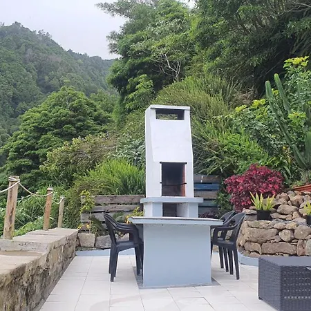 Casa Do Monte Faial da Terra