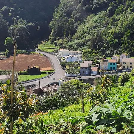 Casa Do Monte Faial da Terra