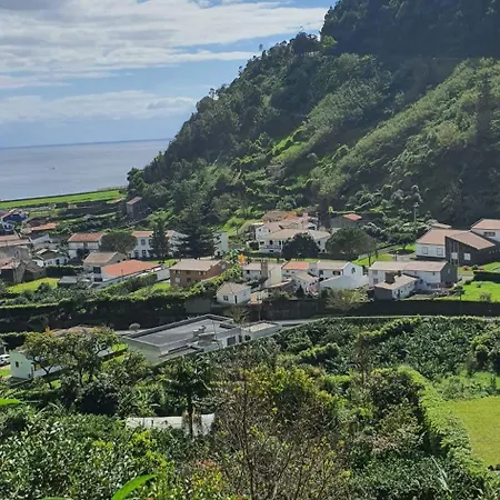 Dom wakacyjny Casa Do Monte Faial da Terra
