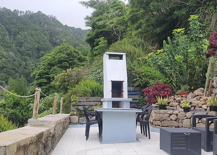 Casa Do Monte Faial da Terra